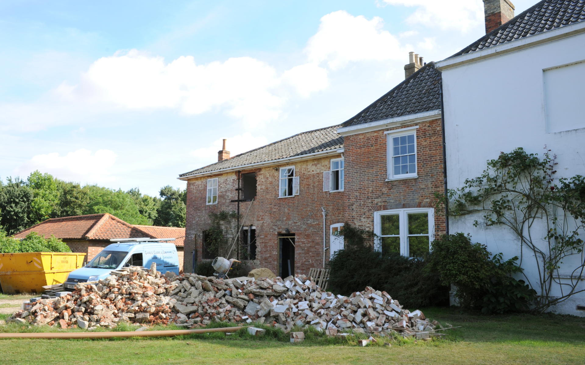 Paul Bradley Ltd, Architecture