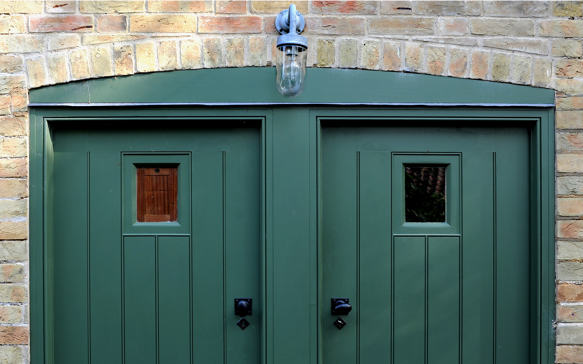 Paul Bradley Ltd, Architecture