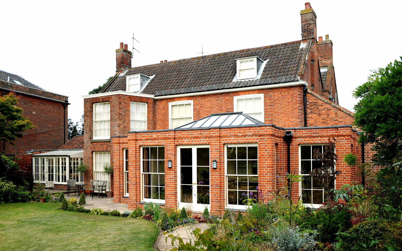 Paul Bradley Ltd, Architecture