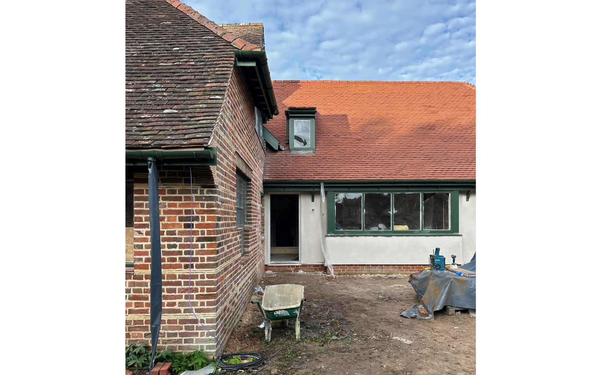 Paul Bradley Ltd, Architecture